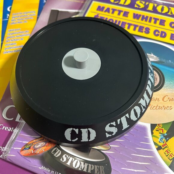 Stomp CD Stomper Set w/ Matte White CD Labels & Case Inserts - Picture 2 of 6